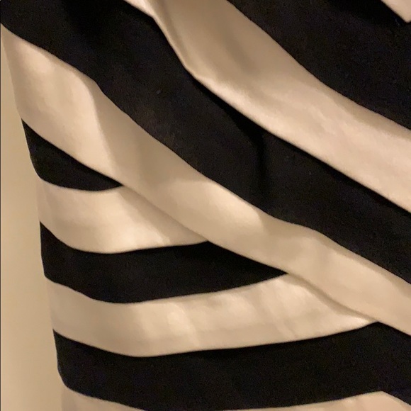 Snazzy Holiday Party Blouse in Satin! - Picture 4 of 4